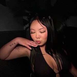 Meet your Posher, Sylvia